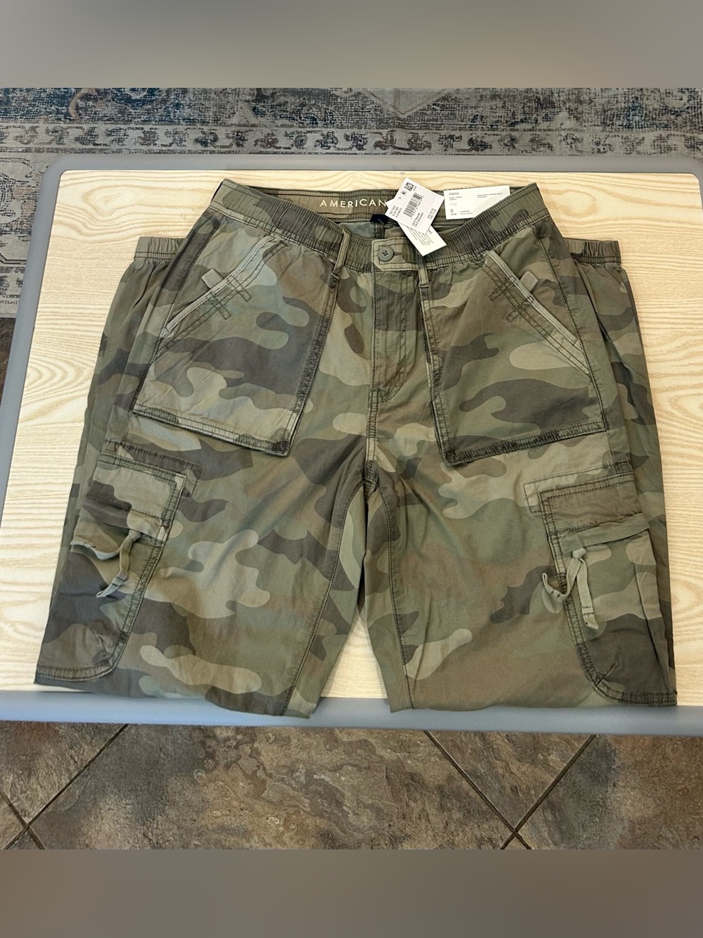 American Eagle Outfitters Olive Green Camo Joggers - Picture 3 of 9